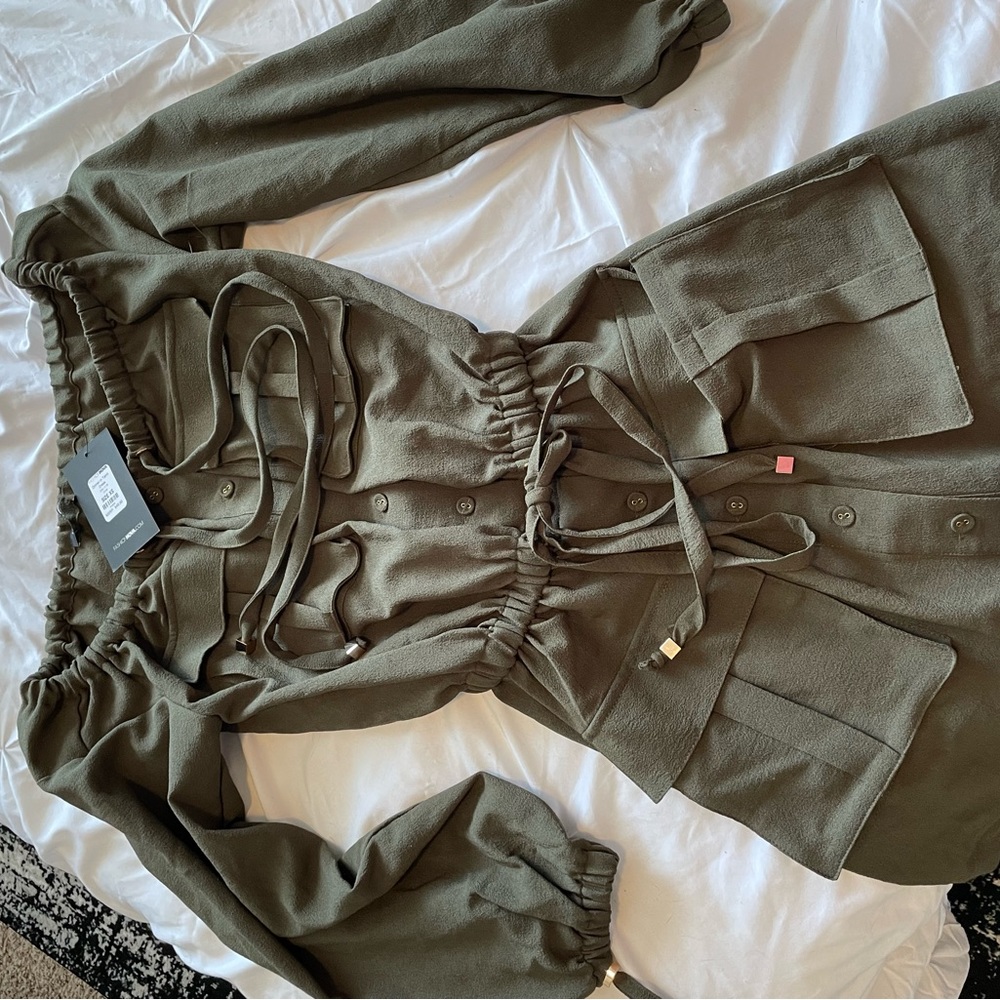 NWT Green off shoulder dress